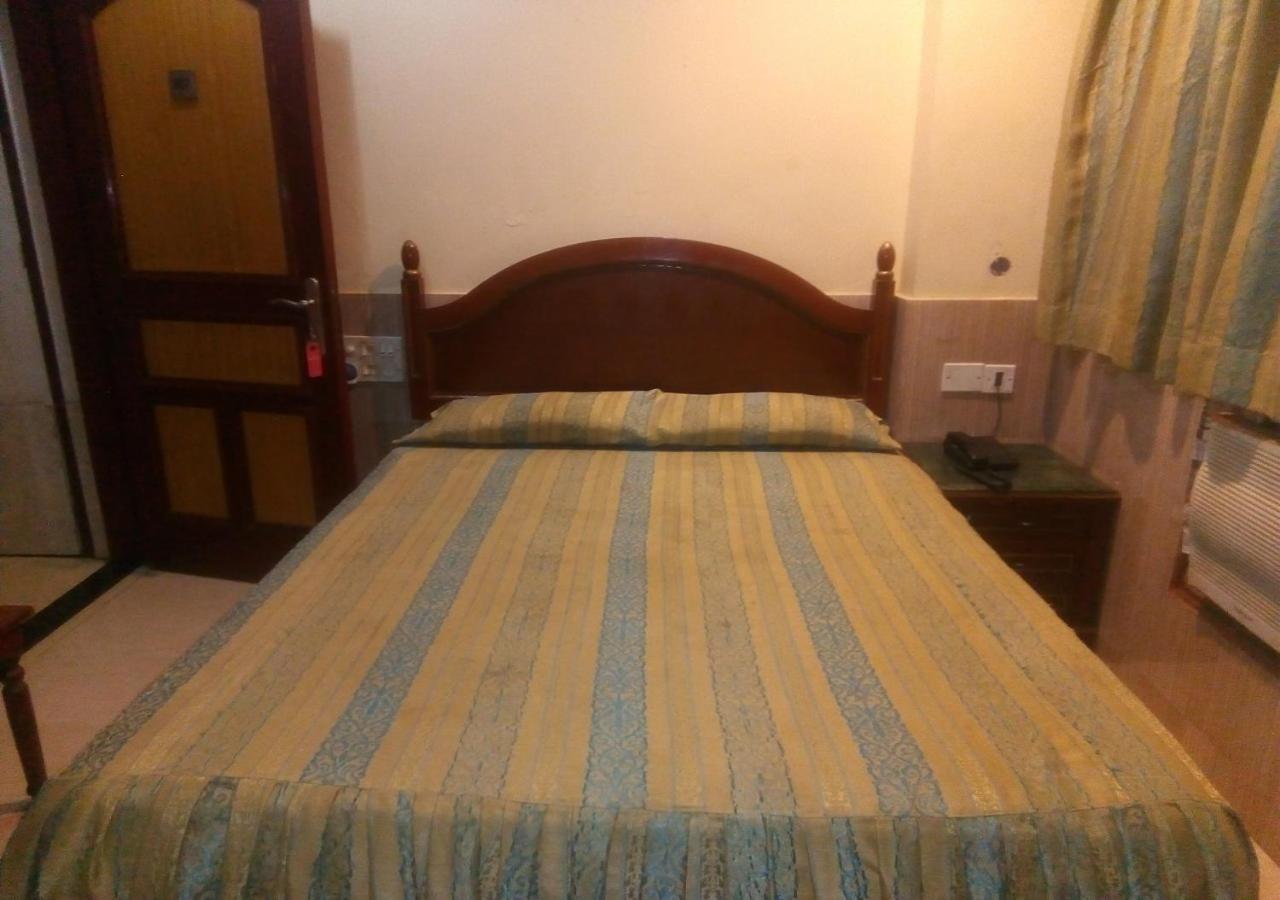 Hotel Monsoon Palace Guwahati Exterior foto