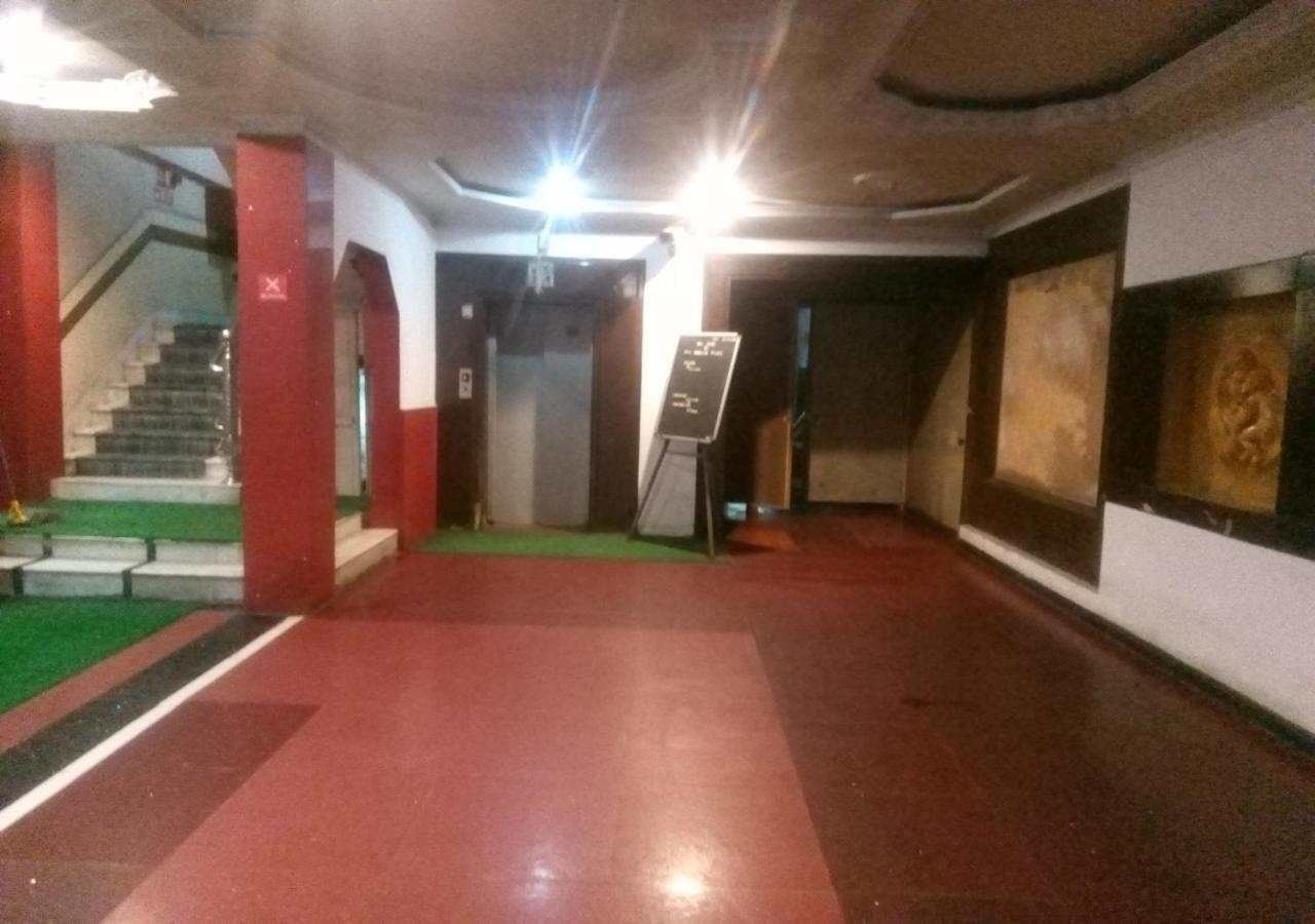 Hotel Monsoon Palace Guwahati Exterior foto
