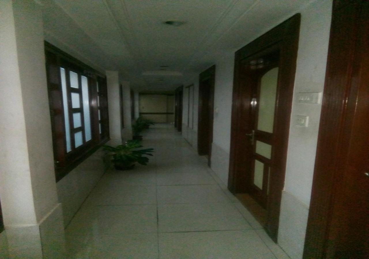 Hotel Monsoon Palace Guwahati Exterior foto