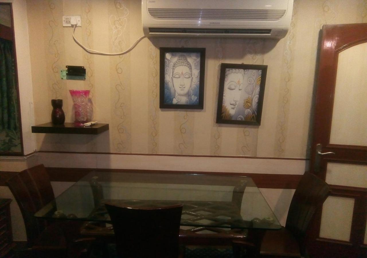 Hotel Monsoon Palace Guwahati Exterior foto